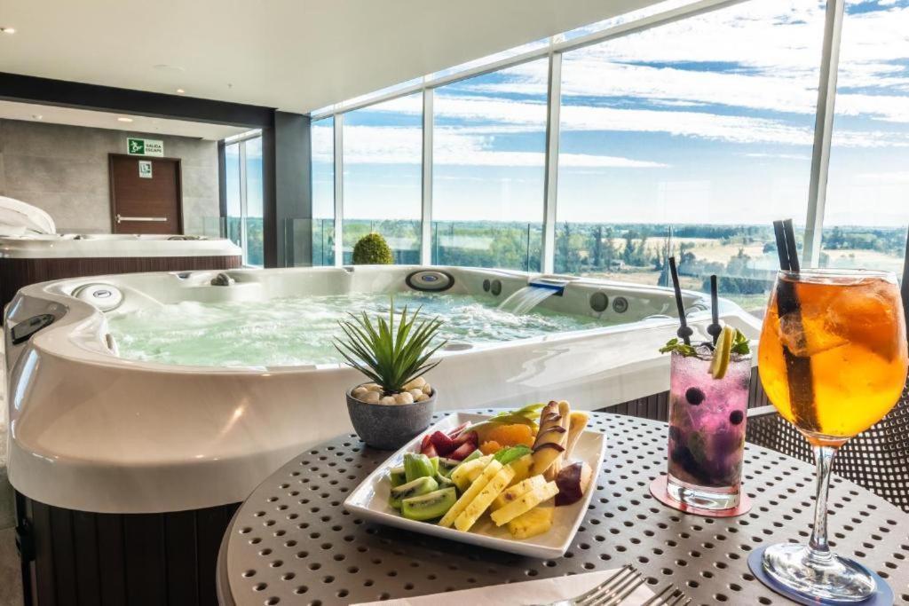 Mds Hotel Чильян Экстерьер фото The spa at the Hilton Birmingham West