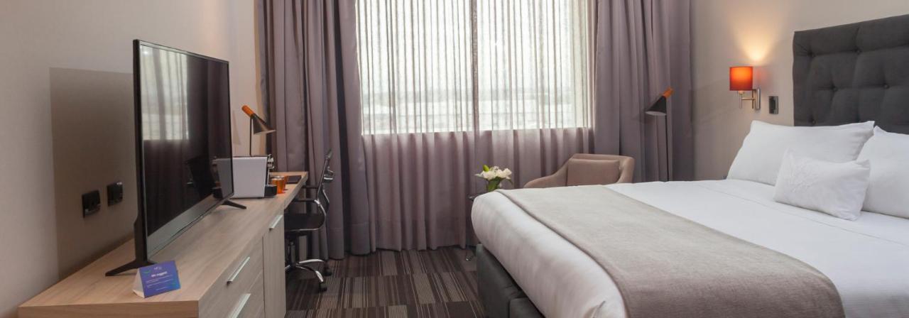 Mds Hotel Чильян Экстерьер фото A room at the hotel