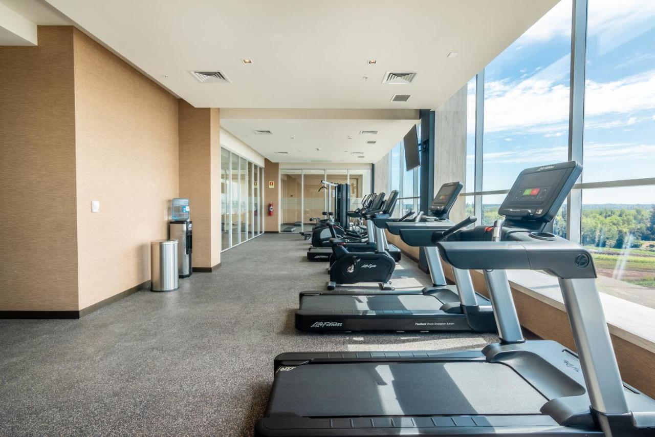 Mds Hotel Чильян Экстерьер фото The gym at the hotel