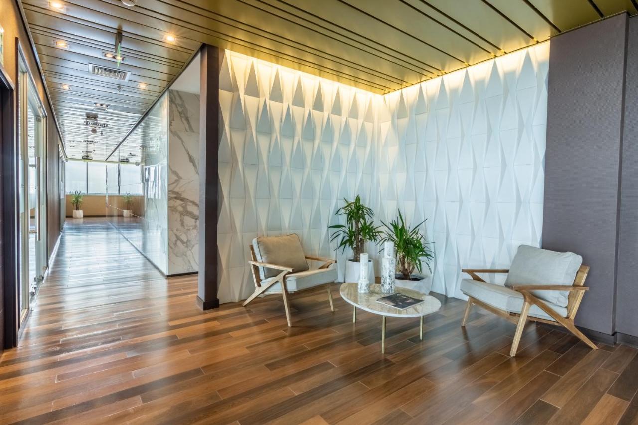 Mds Hotel Чильян Экстерьер фото The interior of the 1000 sqm. office of the company in the 10th floor of the 1000 sqm. building of the World Trade Center in Panama City.